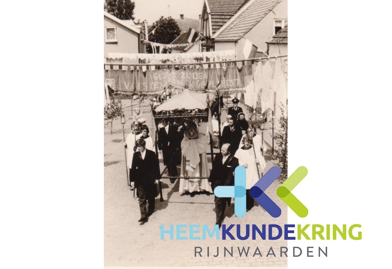 Dorpsdijk processie Baldakijn